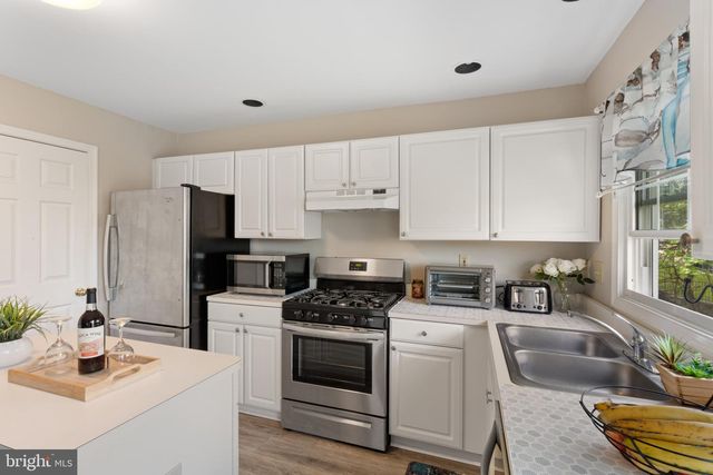 26 ESPERANZA CT, Baltimore, MD 21208