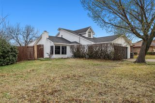 10001 Pack Saddle Trail, Fort Worth, TX 76108