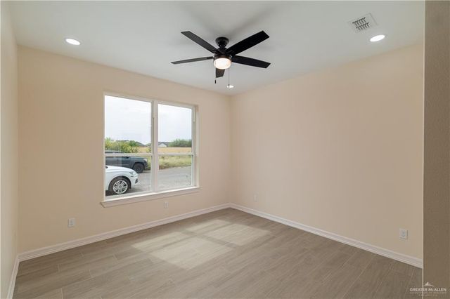 5406 N Crown Point, Pharr, TX 78577