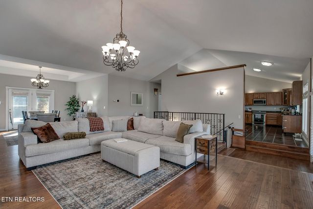 417 River Rd, Loudon, TN 37774