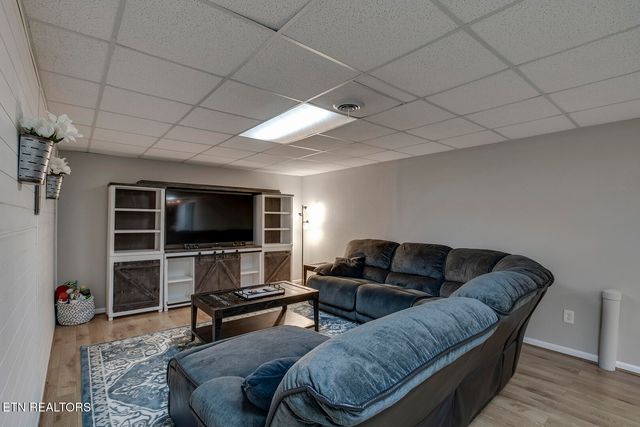 417 River Rd, Loudon, TN 37774