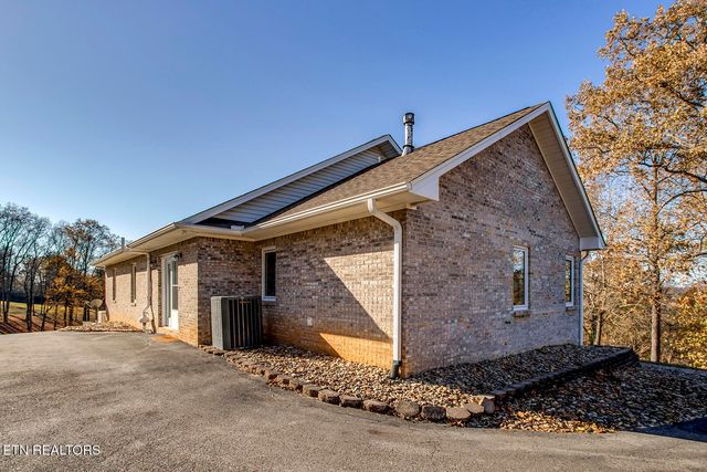 417 River Rd, Loudon, TN 37774