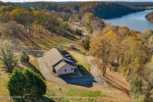 417 River Rd, Loudon, TN 37774