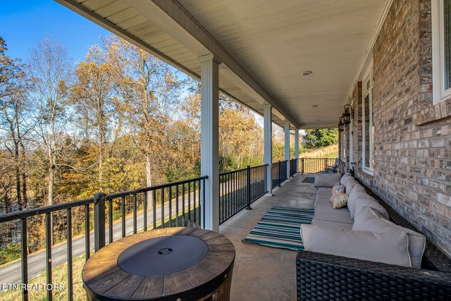 417 River Rd, Loudon, TN 37774