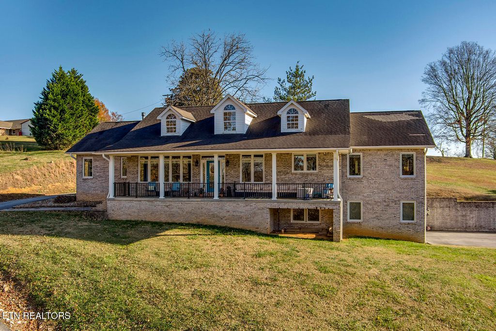 417 River Rd, Loudon, TN 37774