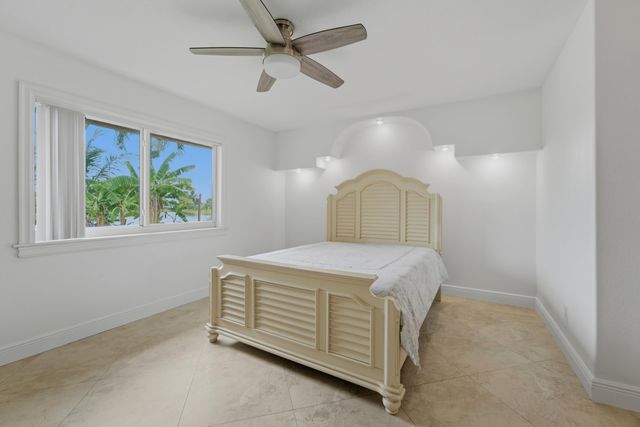 217 PARKWOOD Drive S, Royal Palm Beach, FL 33411