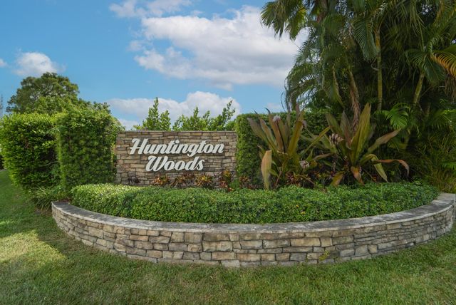 217 PARKWOOD Drive S, Royal Palm Beach, FL 33411