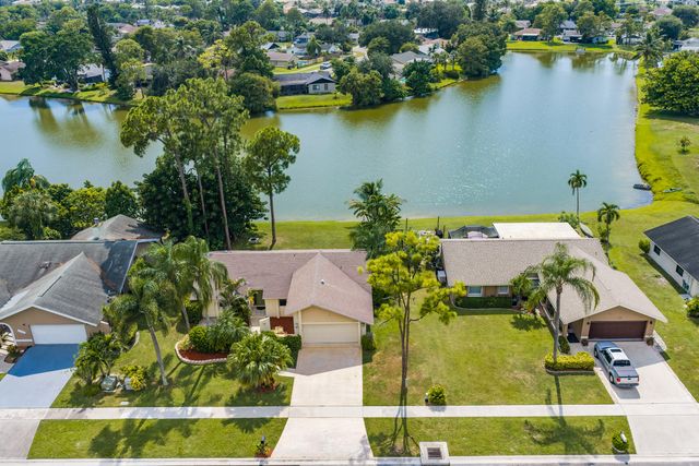 217 PARKWOOD Drive S, Royal Palm Beach, FL 33411