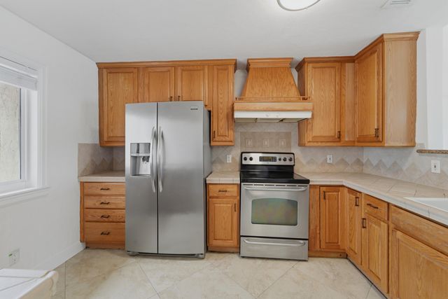 217 PARKWOOD Drive S, Royal Palm Beach, FL 33411