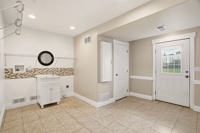 7822 N Ash Ln, Spokane, WA 99208