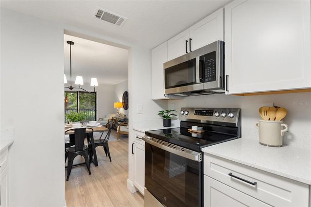 10800 US HIGHWAY 19 N 203, Pinellas Park, FL 33782