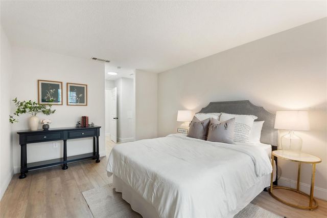 10800 US HIGHWAY 19 N 203, Pinellas Park, FL 33782