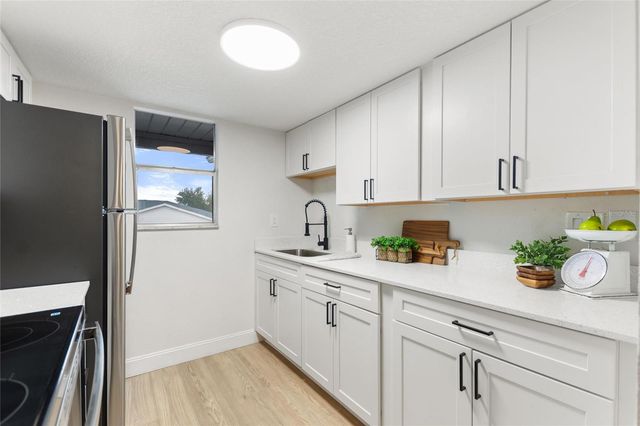 10800 US HIGHWAY 19 N 203, Pinellas Park, FL 33782