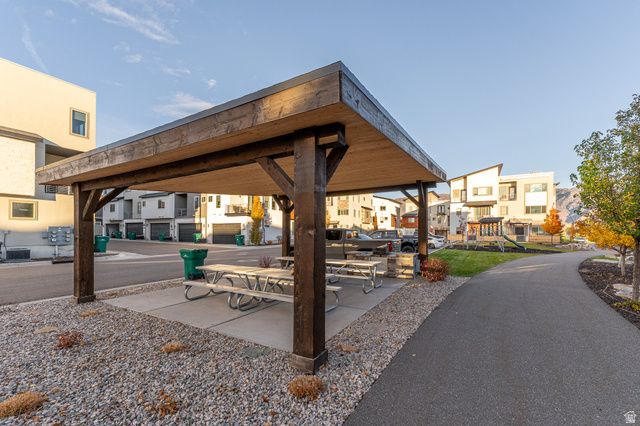 506 W 2200 N, Layton, UT 84041