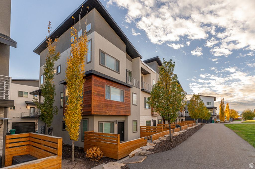 506 W 2200 N, Layton, UT 84041