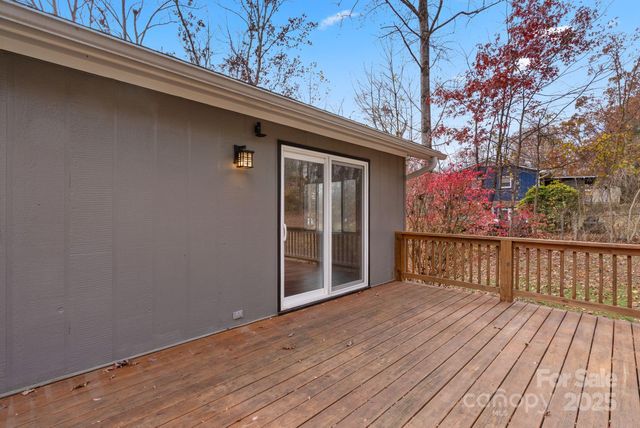 47 Pensacola Avenue, Arden, NC 28704