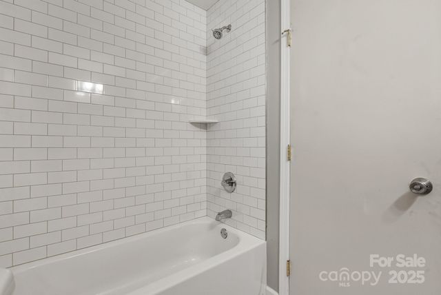 47 Pensacola Avenue, Arden, NC 28704