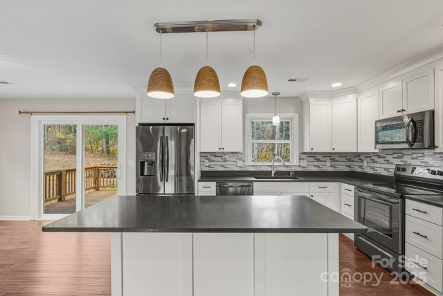 47 Pensacola Avenue, Arden, NC 28704