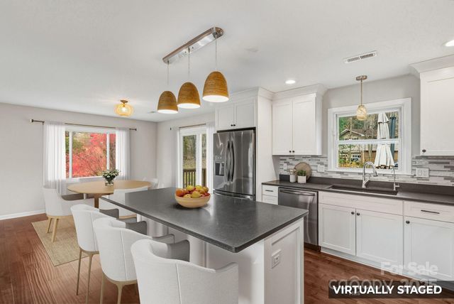 47 Pensacola Avenue, Arden, NC 28704