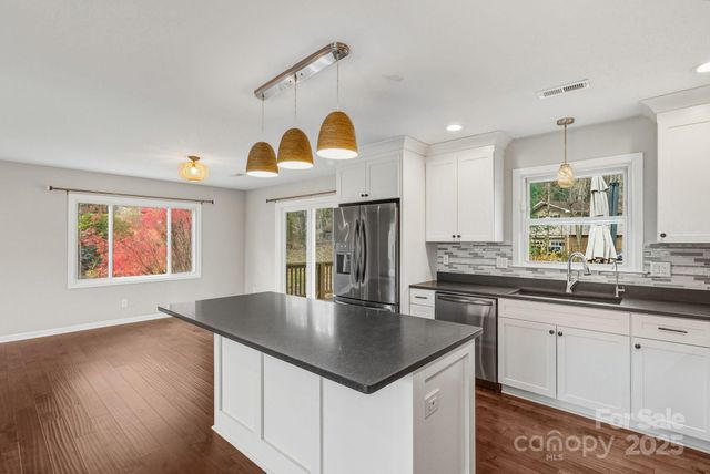 47 Pensacola Avenue, Arden, NC 28704