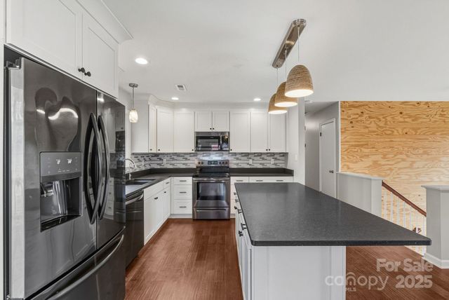 47 Pensacola Avenue, Arden, NC 28704