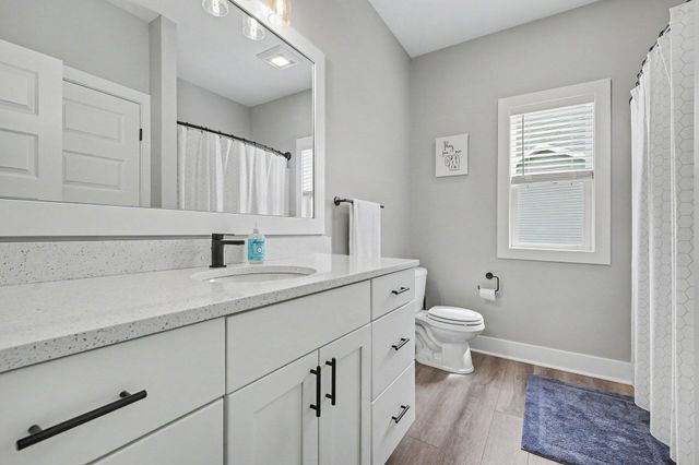 8302 Bauerridge Avenue, Jenison, MI 49428
