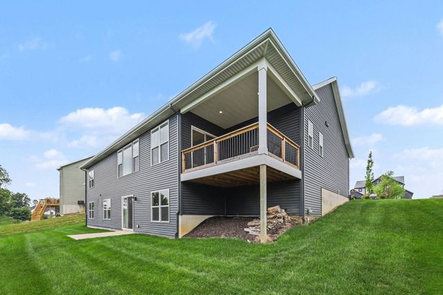 8302 Bauerridge Avenue, Jenison, MI 49428