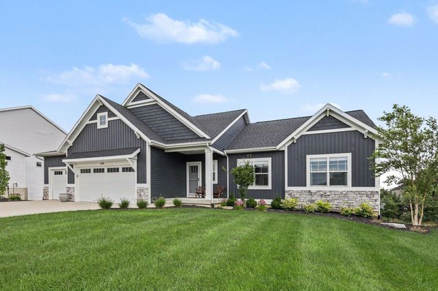 8302 Bauerridge Avenue, Jenison, MI 49428