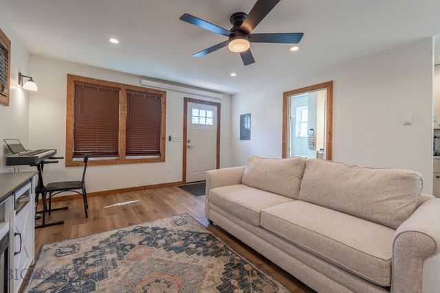 109 S F Street, Livingston, MT 59047