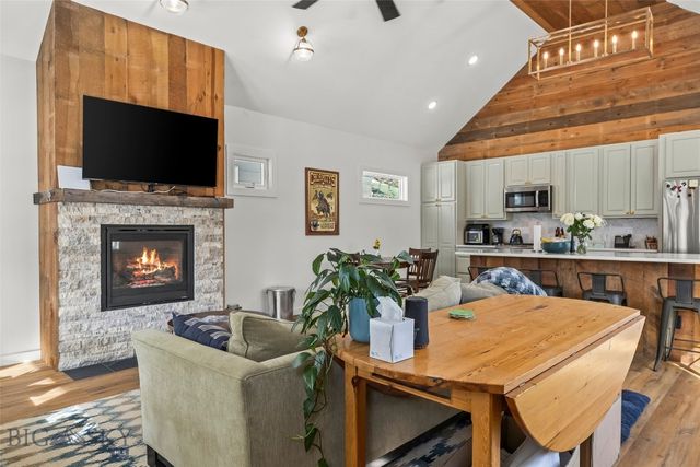 109 S F Street, Livingston, MT 59047