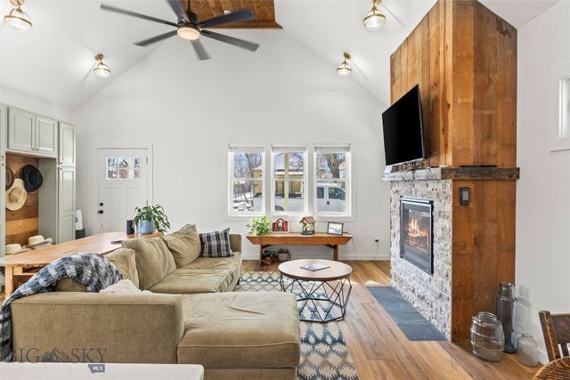 109 S F Street, Livingston, MT 59047