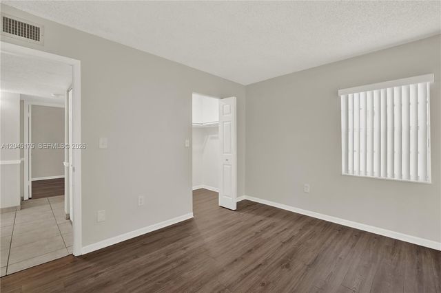 9390 W Flagler Street 218F, Miami, FL 33174