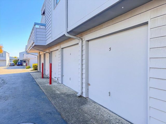 3095 Marina Drive 2, Marina, CA 93933