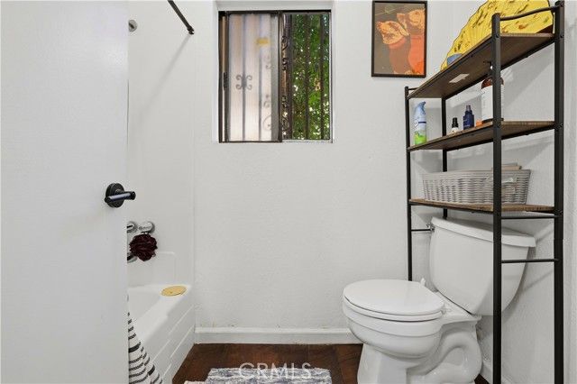 2123 Temple Avenue, Signal Hill, CA 90755