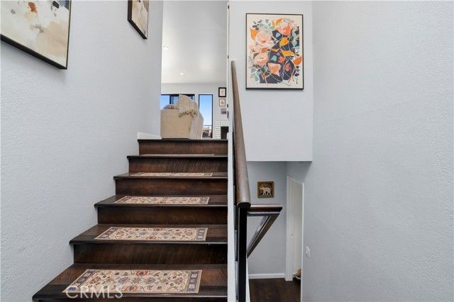 2123 Temple Avenue, Signal Hill, CA 90755