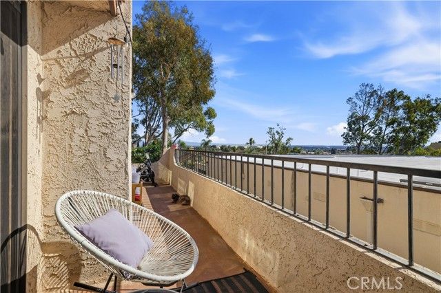 2123 Temple Avenue, Signal Hill, CA 90755