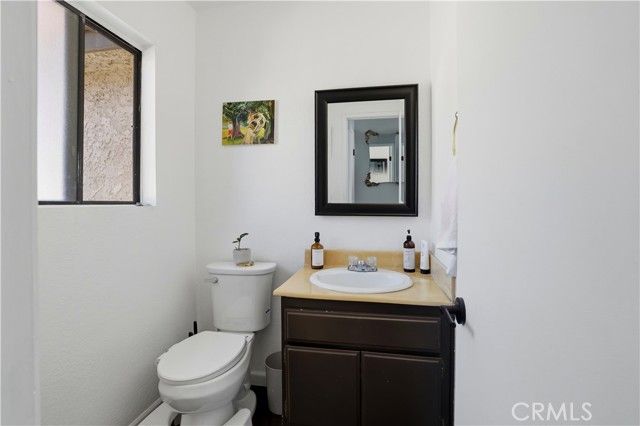 2123 Temple Avenue, Signal Hill, CA 90755