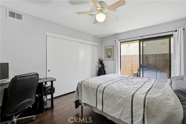 2123 Temple Avenue, Signal Hill, CA 90755