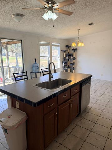 185 Peace Pipe, Smithville, TX 78957