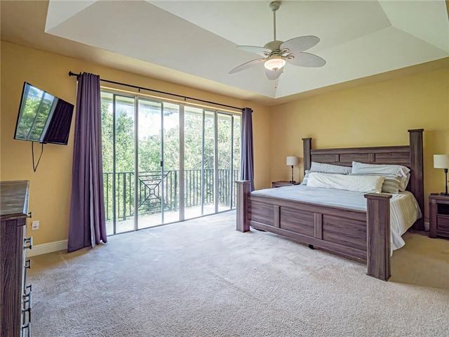 1700 42nd Square 101, Vero Beach, FL 32960