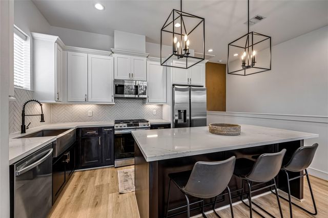1508 Ryon Street B, Houston, TX 77009