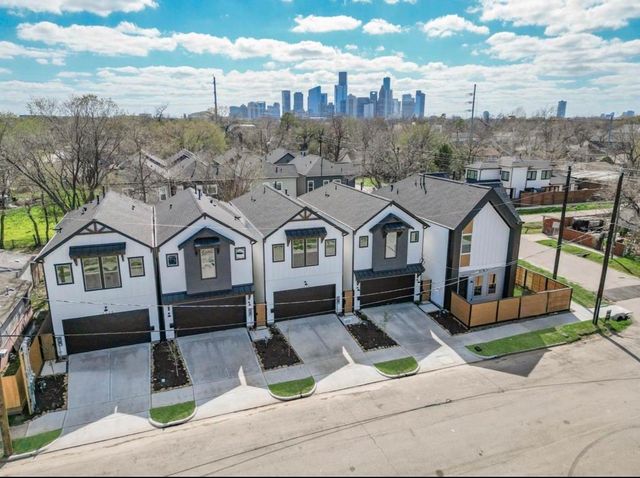 1508 Ryon Street B, Houston, TX 77009
