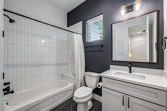 1508 Ryon Street B, Houston, TX 77009