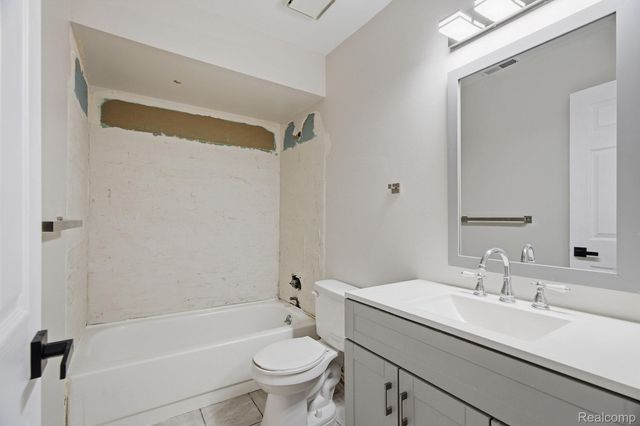 43441 Cape Drive Cape Drive, Sterling Heights, MI 48313