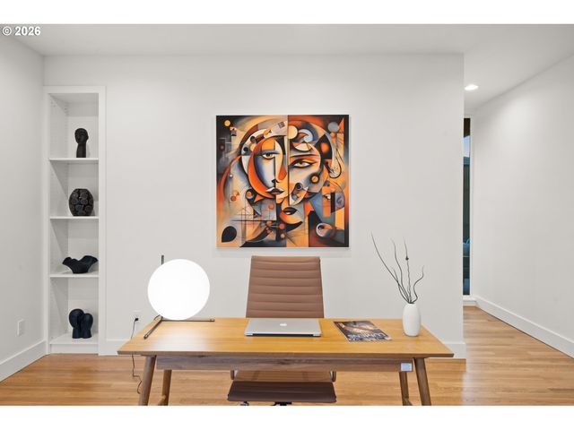 13191 Se Regency View St, Happy Valley, OR 97086