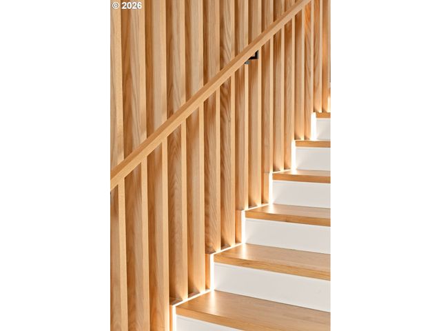 13191 Se Regency View St, Happy Valley, OR 97086