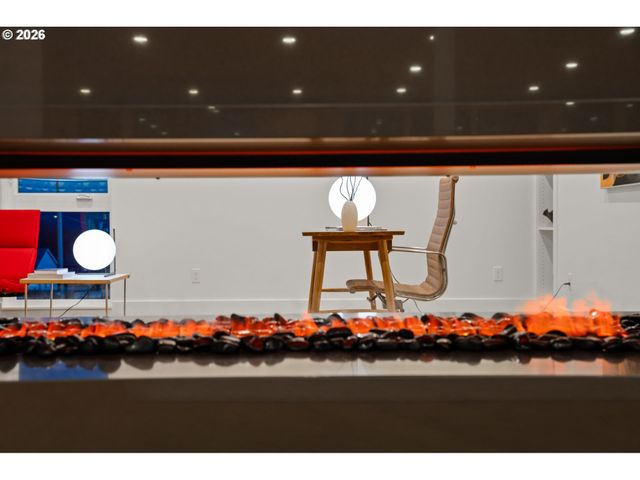 13191 Se Regency View St, Happy Valley, OR 97086