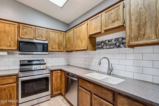 18846 N 45TH Avenue, Glendale, AZ 85308