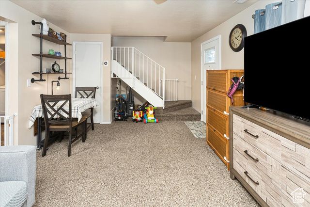 1064 N NAYON DR #9-A, Layton, UT 84040
