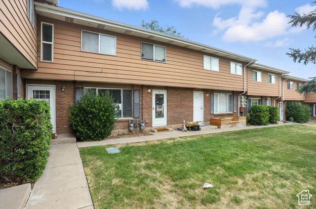1064 N NAYON DR #9-A, Layton, UT 84040